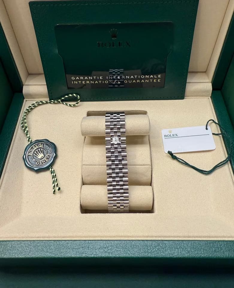 Rolex | Datejust | 278240 2025 New Unworn | Steel | 31 x 37 mm | Steel | Pink | Automatic