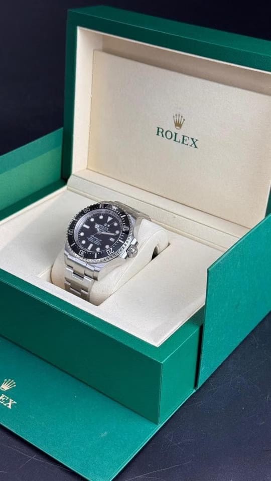 Rolex | Sea-Dweller | 116660 | Steel | 44 mm | Steel | Black | Automatic