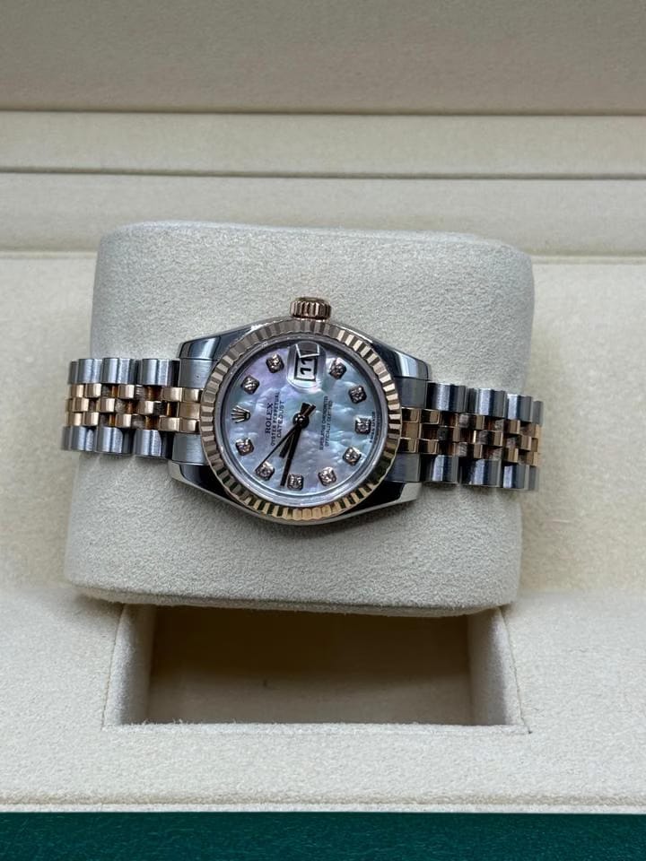 Rolex | Datejust | 179171 | Gold/Steel | 26 mm | Gold/Steel | Mother of pearl | Automatic