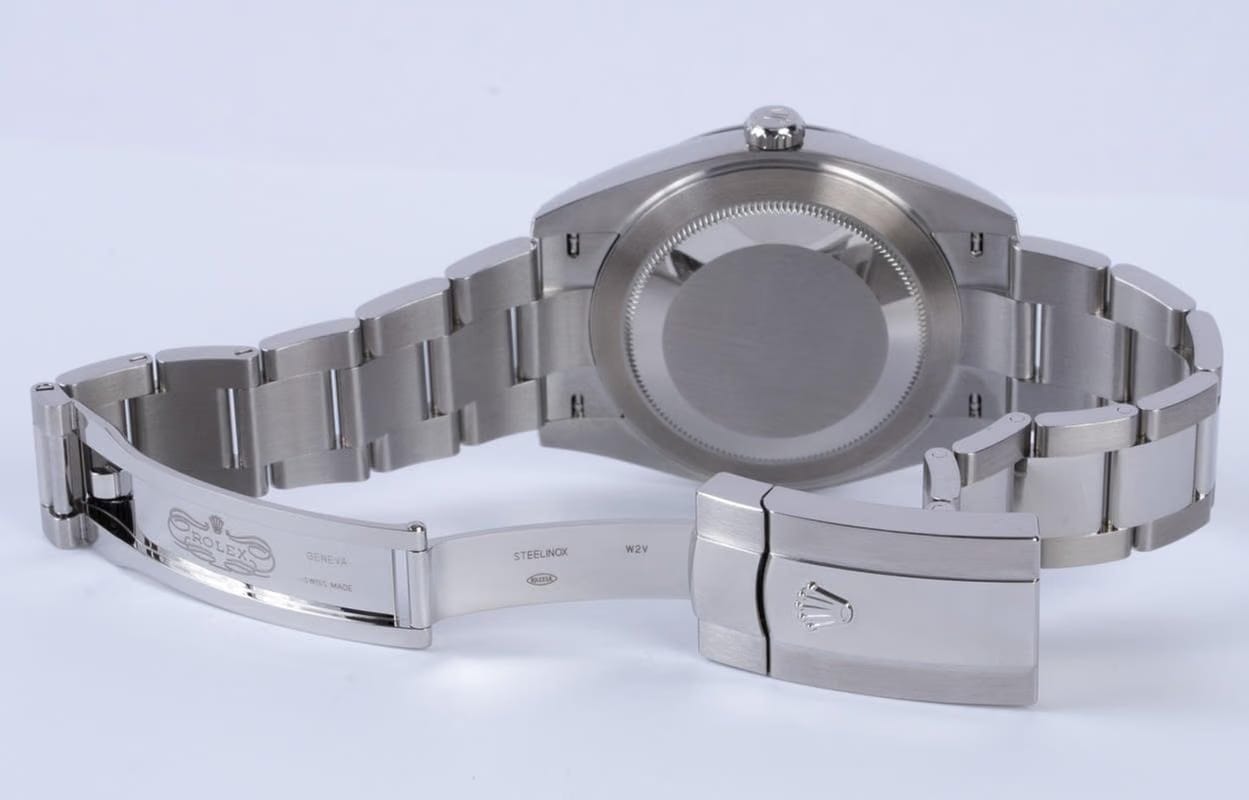 Rolex | Datejust | M126300-0003 | Steel | 41 x 47.5 mm | Steel | Silver | Automatic