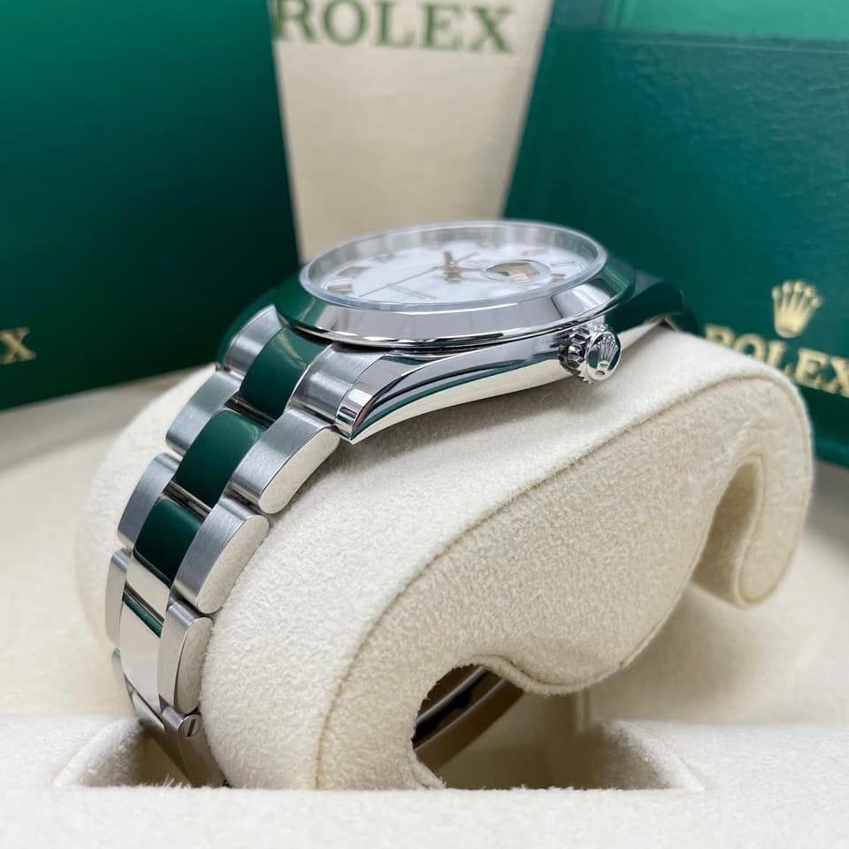 Rolex | Datejust | 126300-0007 | Steel | 41 mm | Steel | White | Automatic