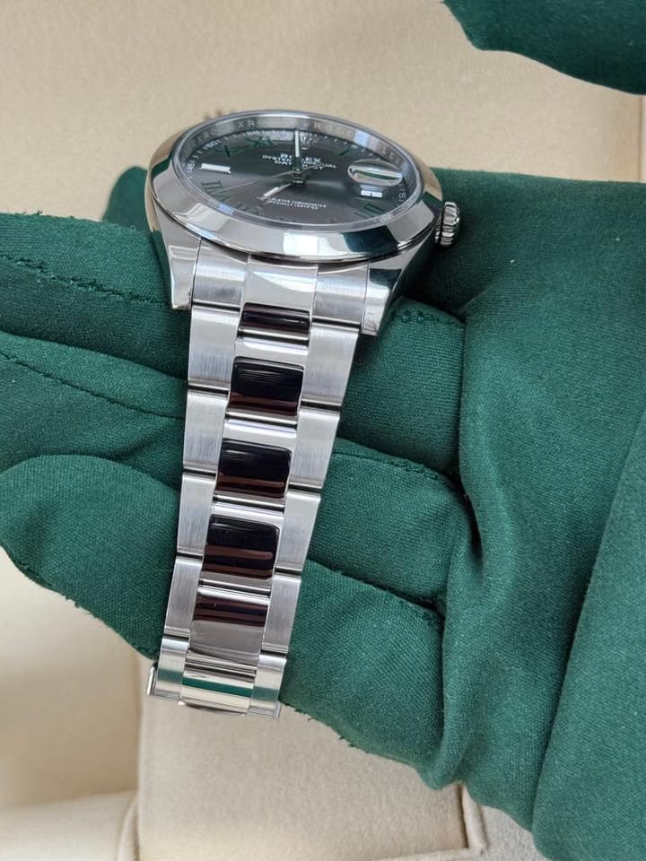Rolex | Datejust | 126300 | Gold/Steel | 41 x 48 mm | Steel | Blue | Automatic