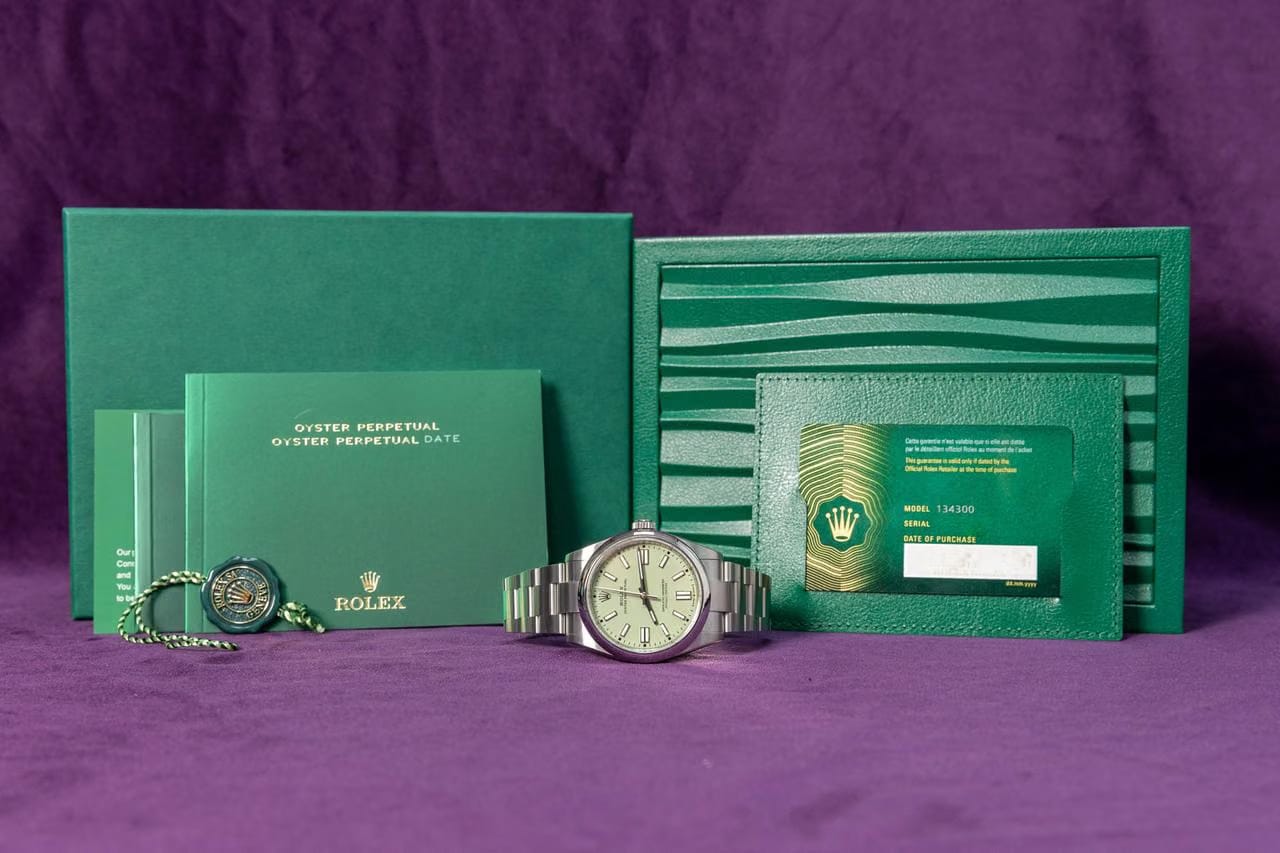 Rolex | Oyster Perpetual | 134300-0006 | Steel | Steel | Green | Automatic