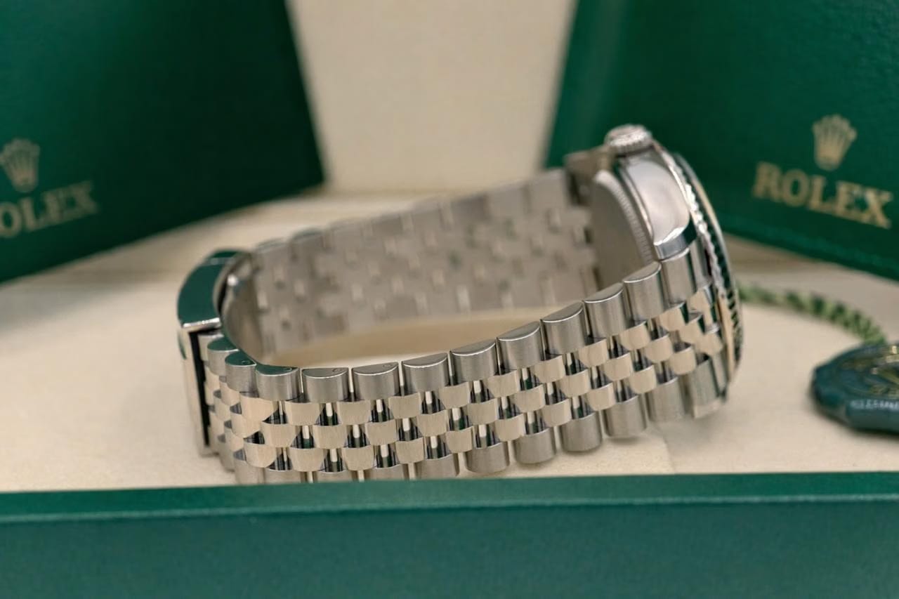 Rolex | Datejust | 126234 | White gold | 36 mm | Steel | Blue | Automatic