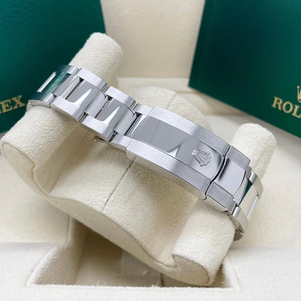 Rolex | Datejust | 126300-0003 | Steel | 41 mm | Steel | Silver | Automatic
