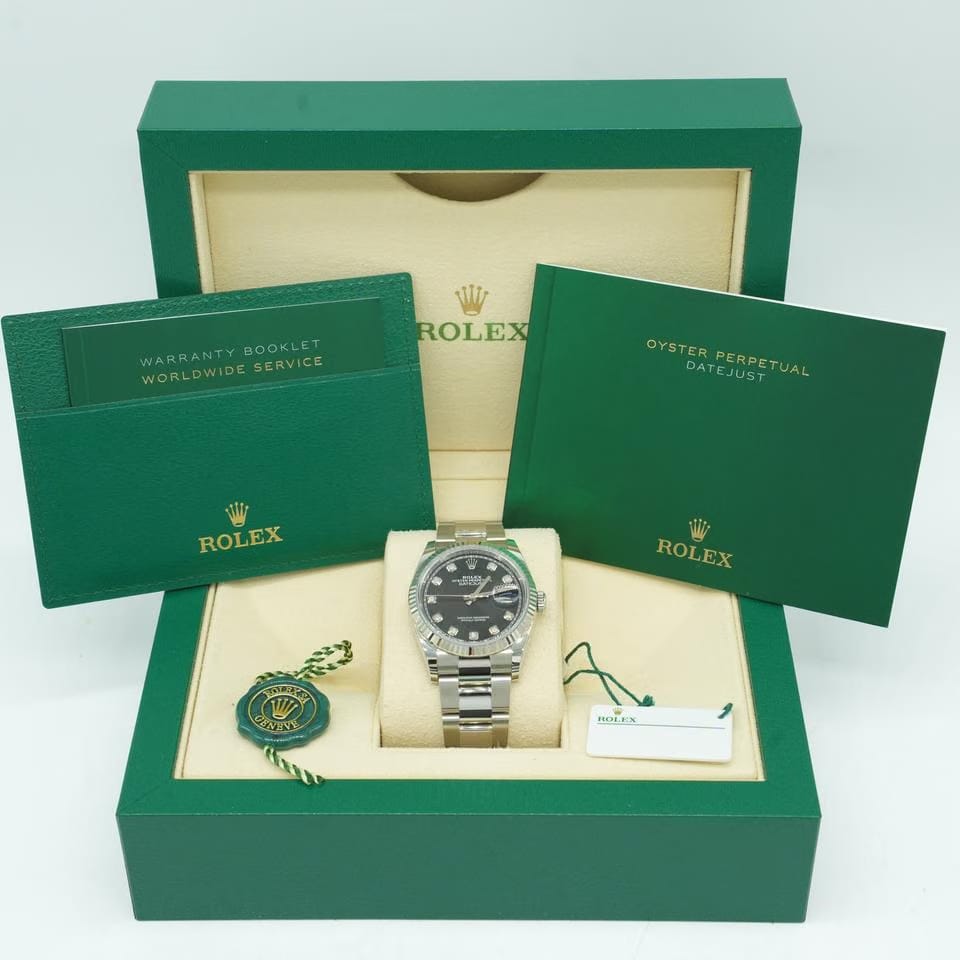 Rolex | Datejust | 126234 | White gold | 36 mm | Steel | Black | Automatic