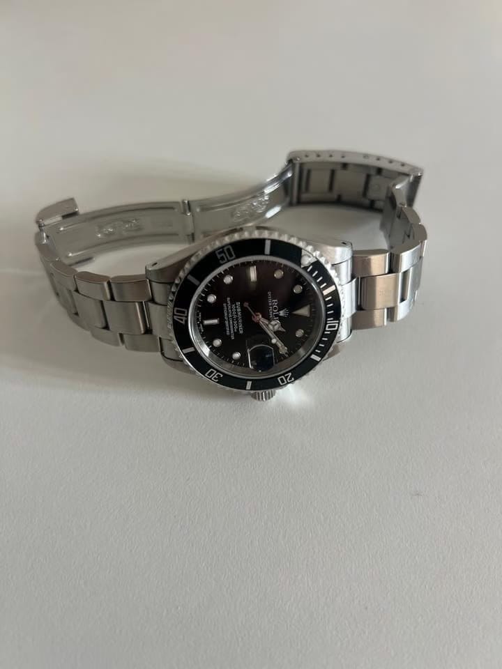 Rolex | Submariner | 16610 | Steel | 40 mm | Steel | Silver | Automatic