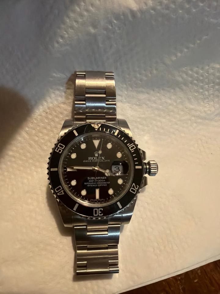Rolex | Submariner | 116610LN | Silver | 40 mm | Steel | Black | Automatic
