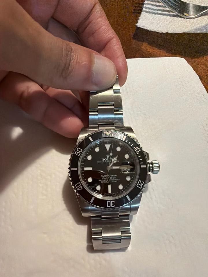Rolex | Submariner | 116610LN | Silver | 40 mm | Steel | Black | Automatic
