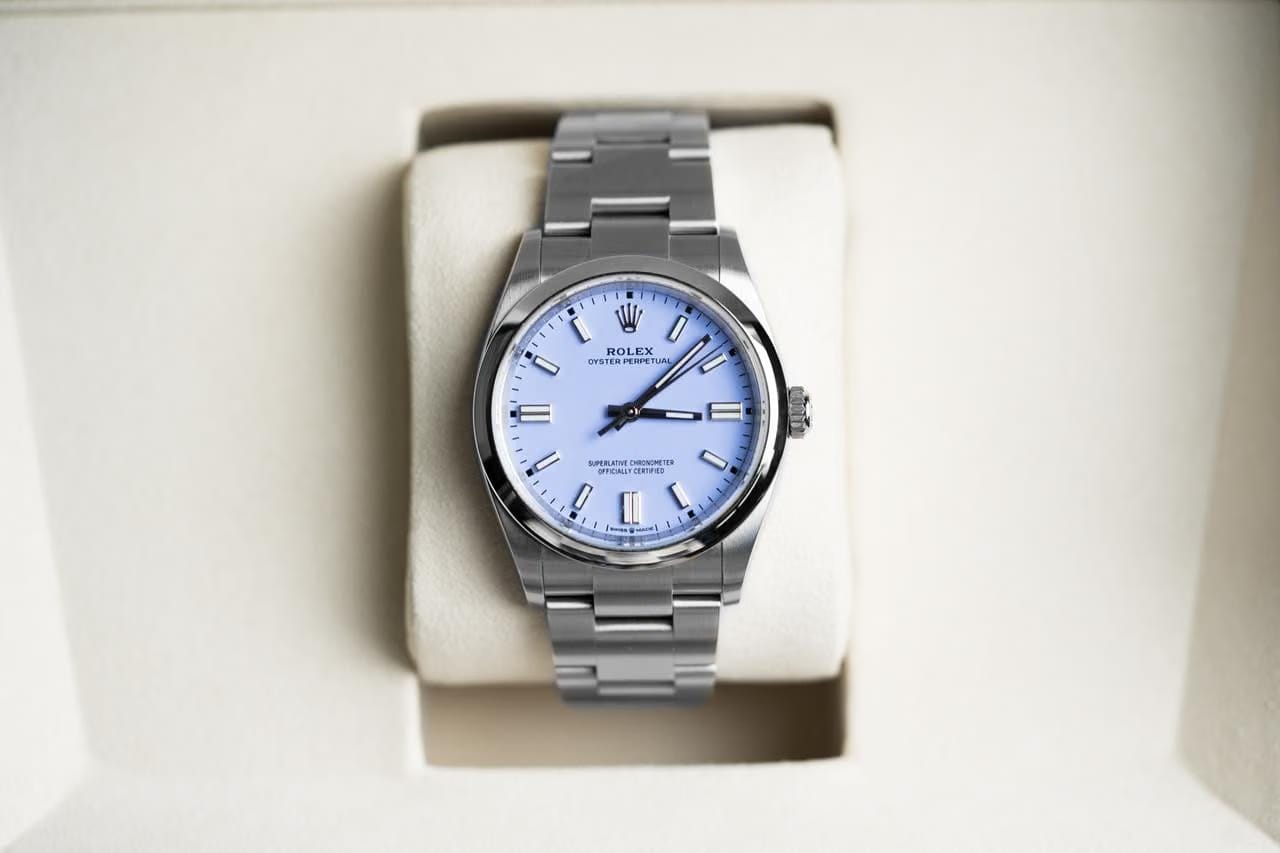 Rolex | Oyster Perpetual | 126000 | Steel | 34 mm | Steel | Pink | Automatic