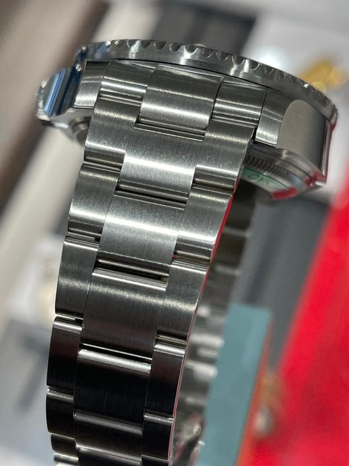 Rolex | Sea-Dweller | M126660-0001 | Steel | 44 mm | Steel | Black | Automatic