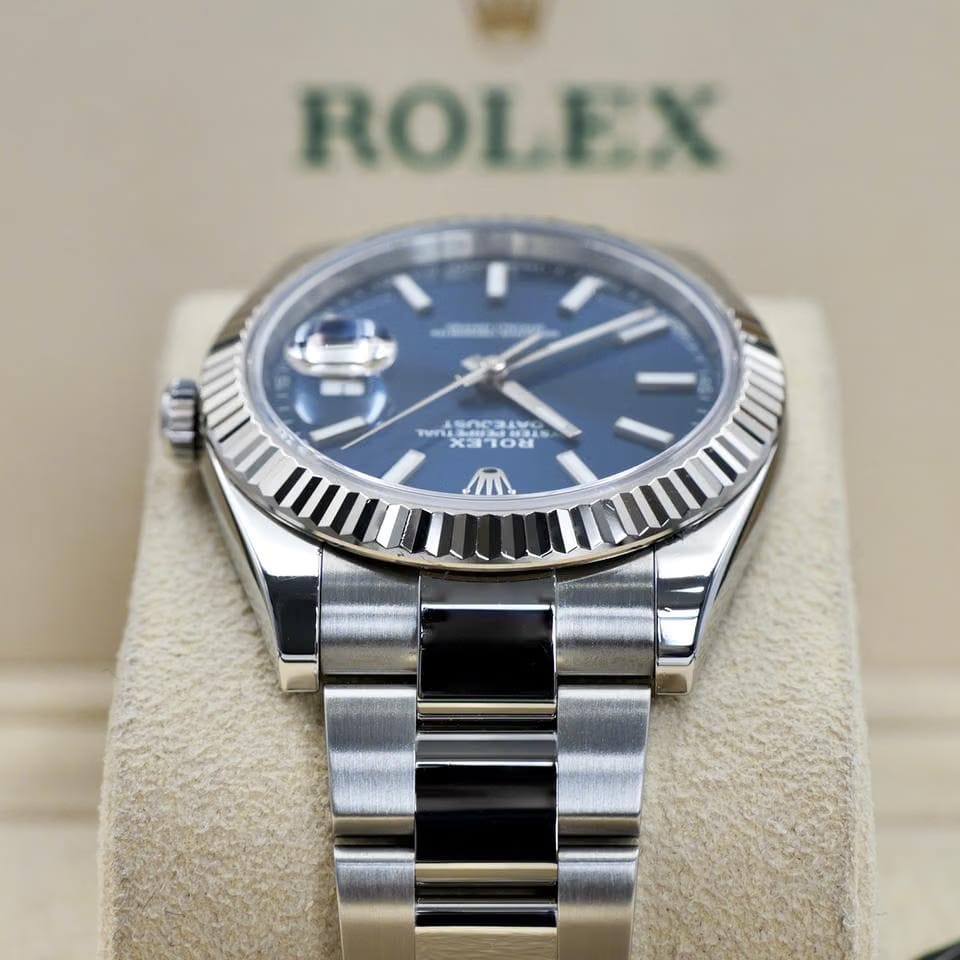 Rolex | Datejust | 126334 | White gold | 41 mm | Steel | Blue | Automatic