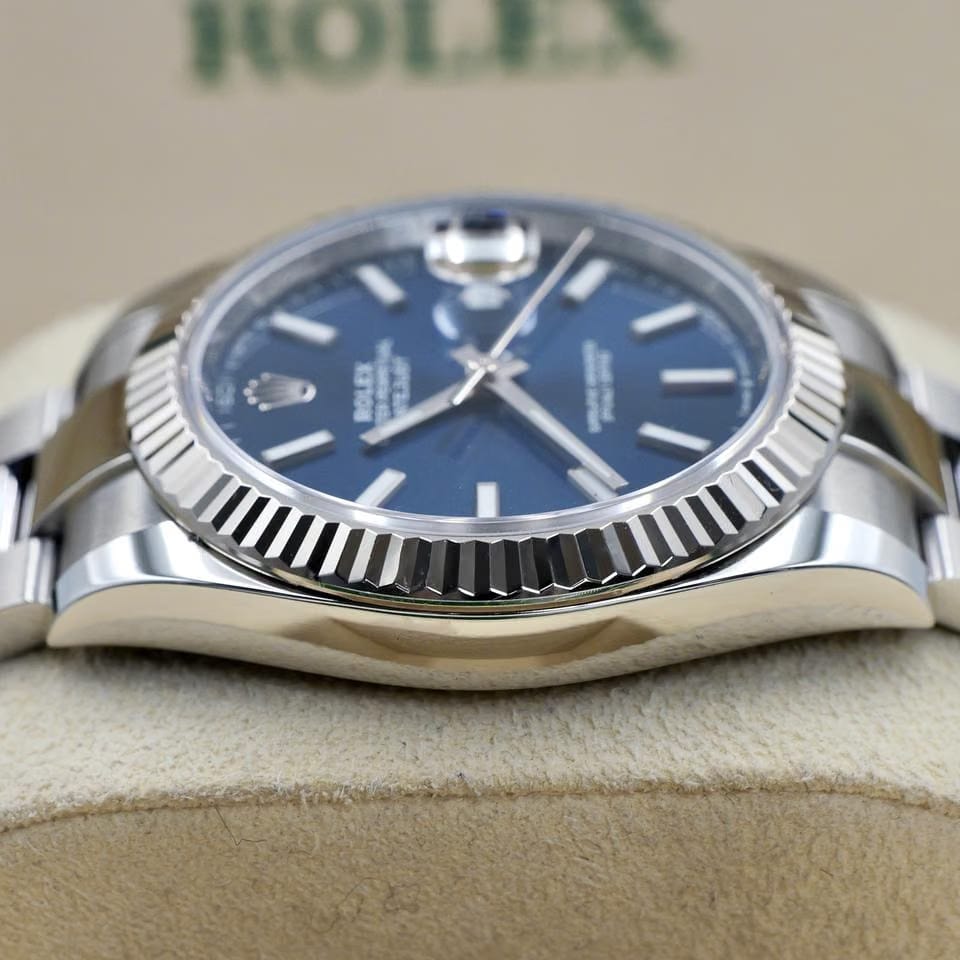 Rolex | Datejust | 126334 | White gold | 41 mm | Steel | Blue | Automatic
