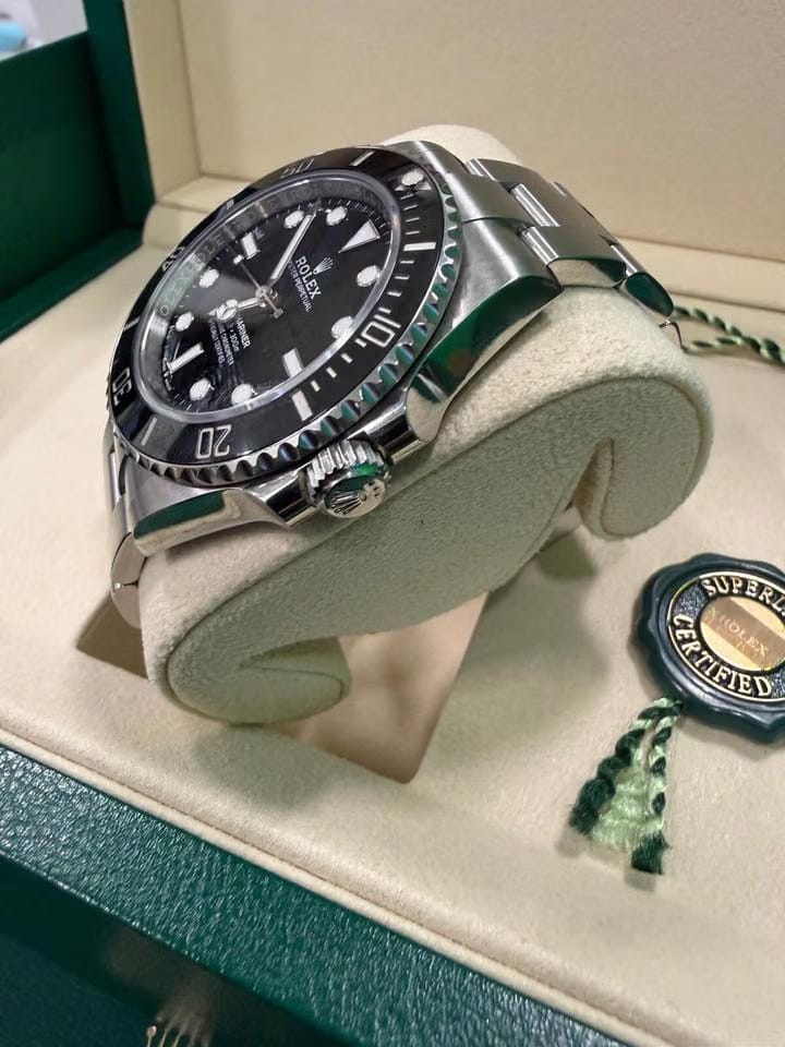 Rolex | Submariner | 124060 LN | Steel | 41 x 40 mm | Steel | Black | Automatic