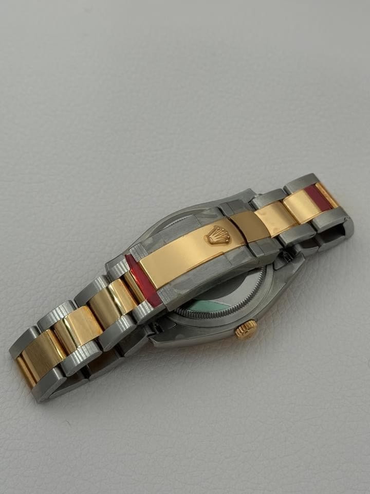 Rolex | Datejust | 116233 | Gold/Steel | 36 mm | Gold/Steel | Silver (solid) | Automatic