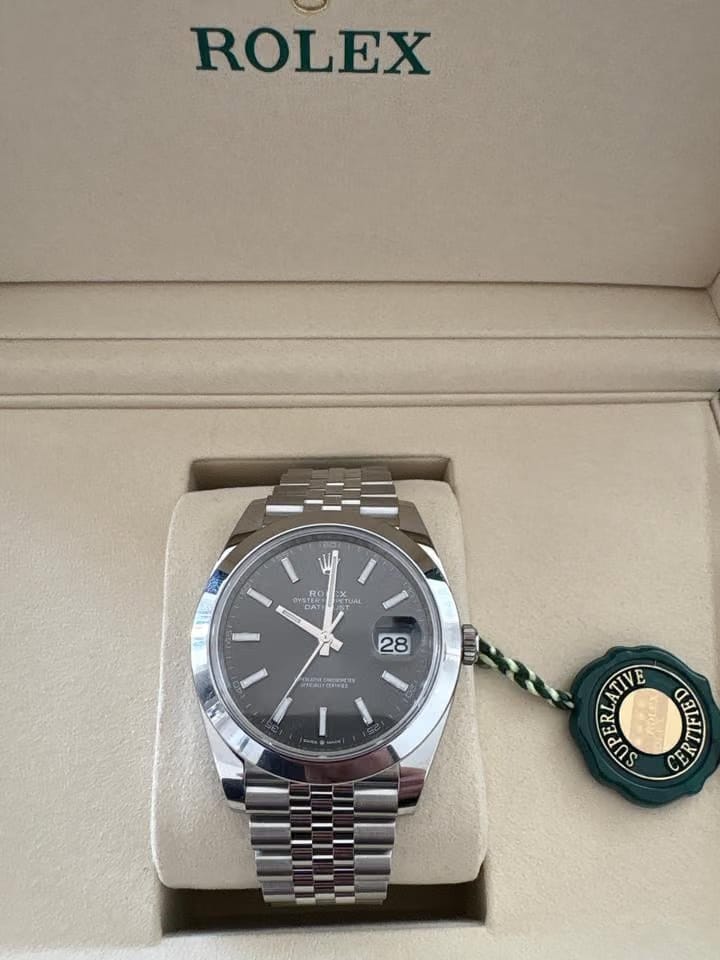 Rolex | Datejust | 126300 | Steel | 41 x 42 mm | Steel | Grey | Automatic