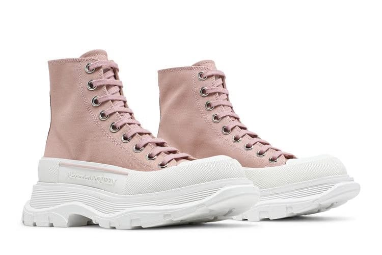 Alexander McQueen Wmns Tread Slick Boots 'Magnolia'