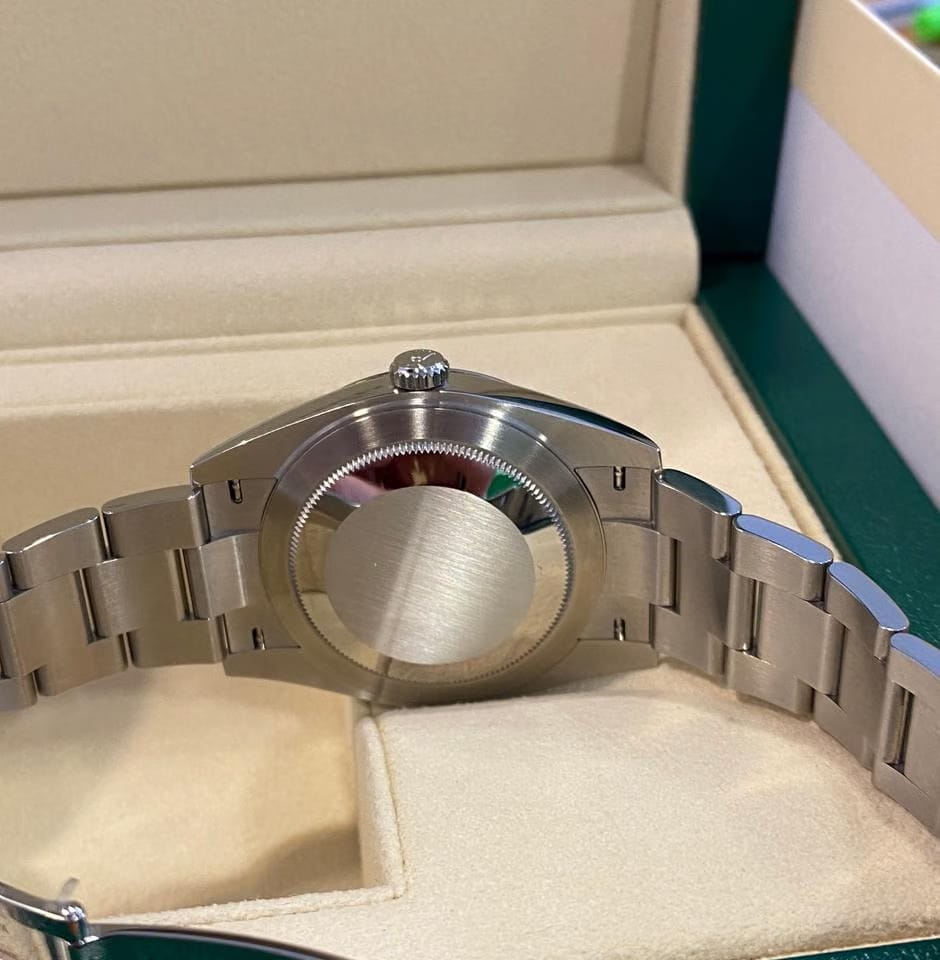 Rolex | Datejust | 126334 | White gold | 41 mm | Steel | Black | Automatic