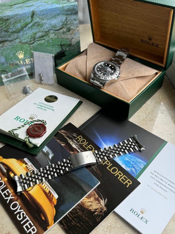 Rolex | Explorer II | 16550 | Steel | 40 mm | Steel | Black | Automatic