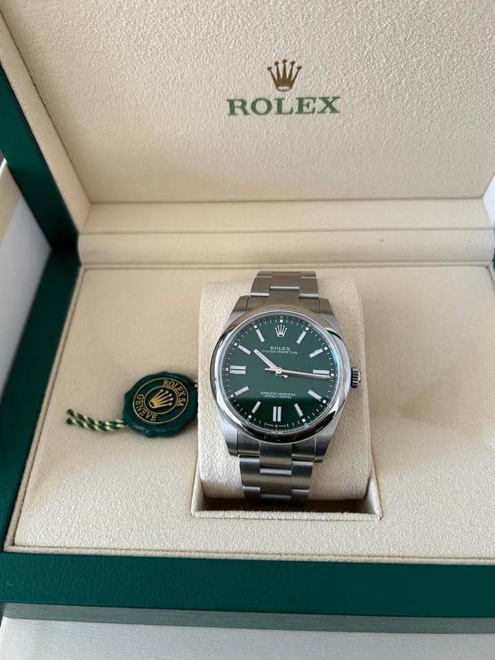 Rolex | Oyster Perpetual | 1100 | Steel | 41 mm | Steel | Green | Automatic