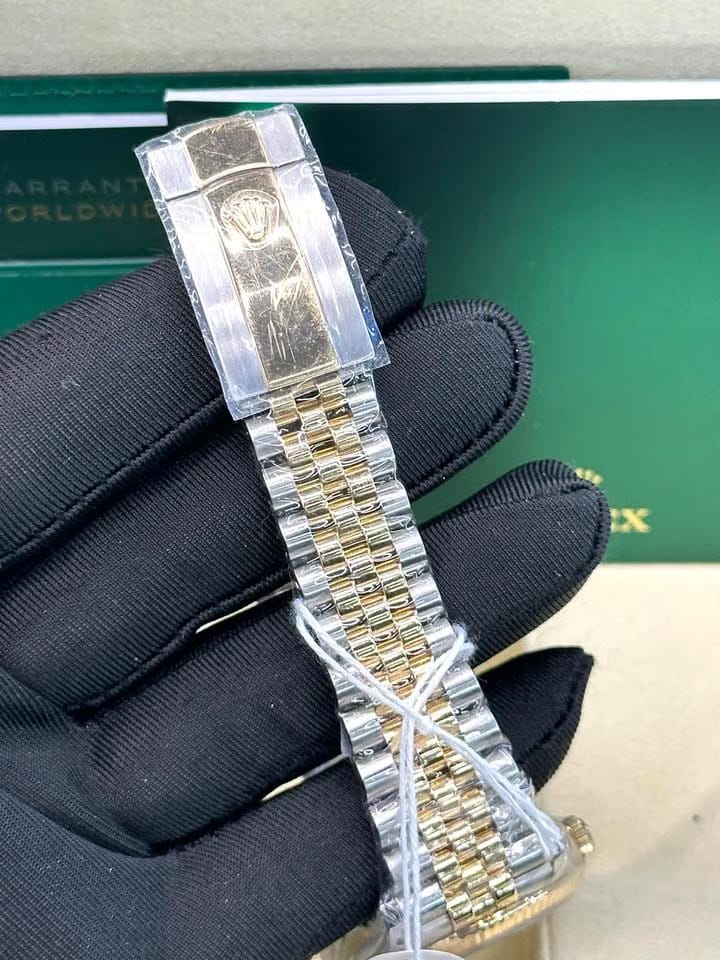 Rolex | Datejust | 126233 | Steel | 36 mm | Gold/Steel | Green | Automatic