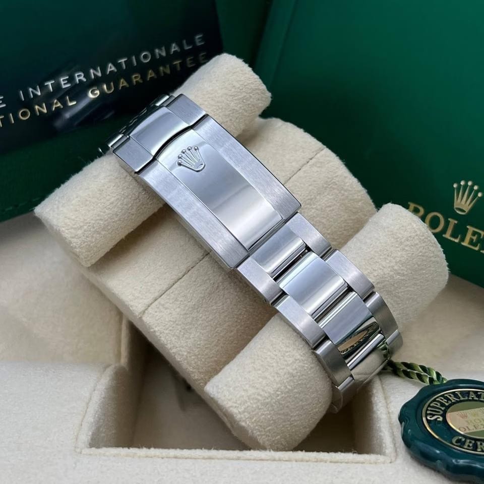 Rolex | Datejust | 126334 | Steel | 36 mm | Steel | Black | Automatic