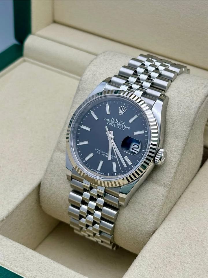 Rolex | Datejust | 126234 | Steel | 41 mm | Steel | Black | Automatic
