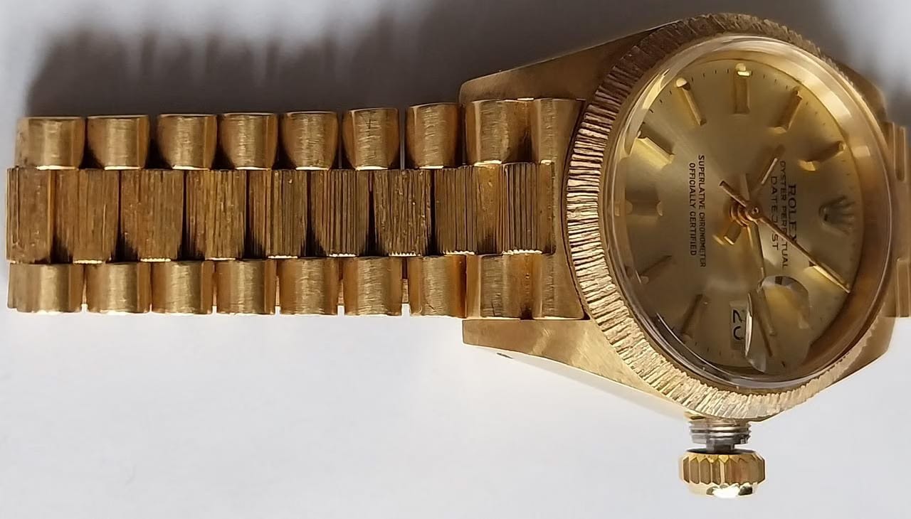 Rolex | Datejust | 6927 | Yellow gold | 26 mm | Yellow gold | Champagne | Automatic