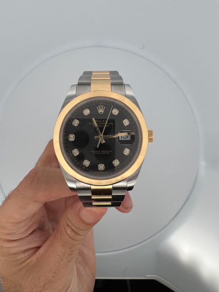 Rolex | Datejust | 126303 | Yellow gold | 41 mm | Gold/Steel | Black | Automatic