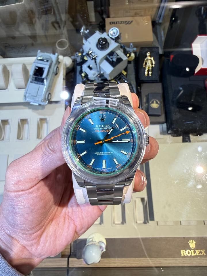 Rolex | Milgauss | 116400 | Steel | 40 mm | Steel | Blue | Automatic