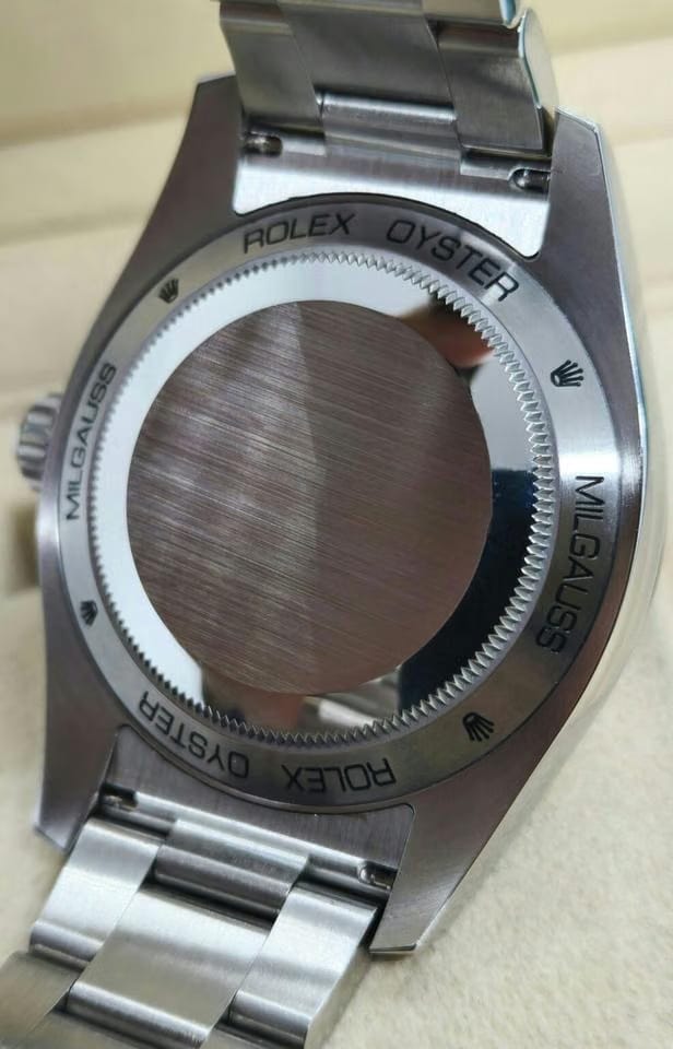 Rolex | Milgauss | 116400 | Steel | 40 mm | Steel | Red | Automatic