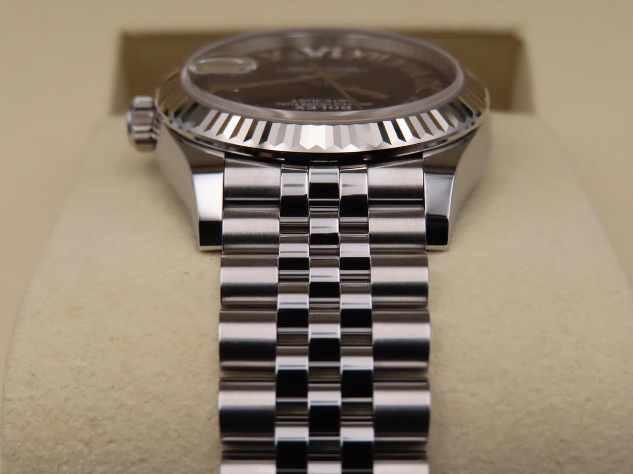 Rolex | Datejust | 278274 | Steel | 31 x 36.6 mm | Steel | Purple | Automatic