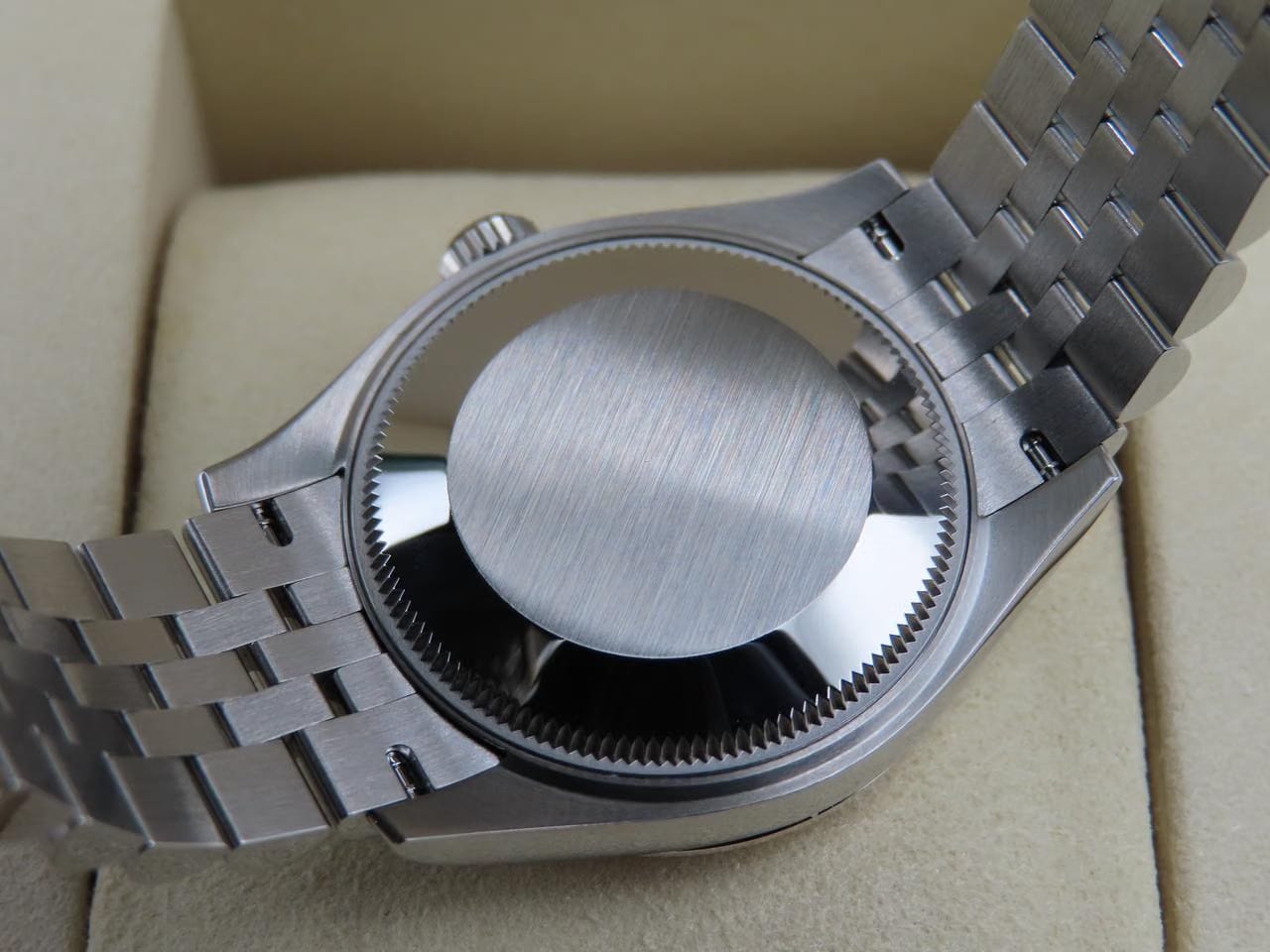 Rolex | Datejust | 278274 | Steel | 31 x 36.6 mm | Steel | Purple | Automatic