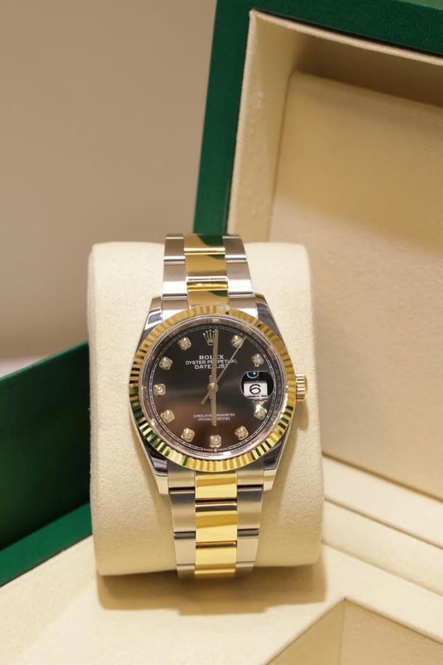 Rolex | Datejust | 126233 | Gold/Steel | 36 mm | Gold/Steel | Black | Automatic
