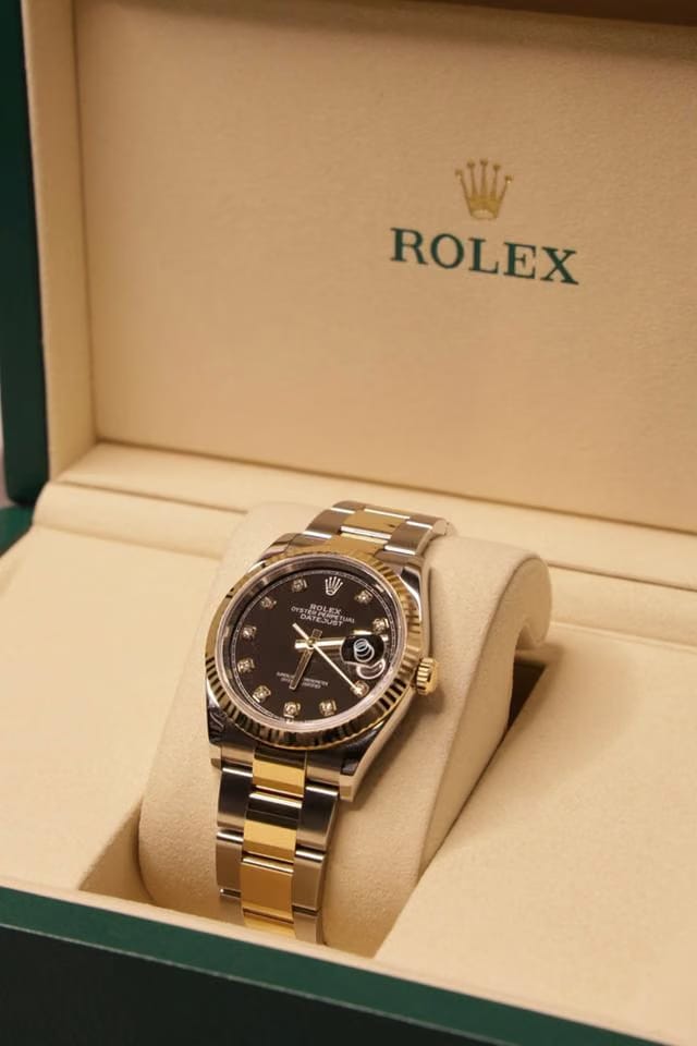 Rolex | Datejust | 126233 | Gold/Steel | 36 mm | Gold/Steel | Black | Automatic