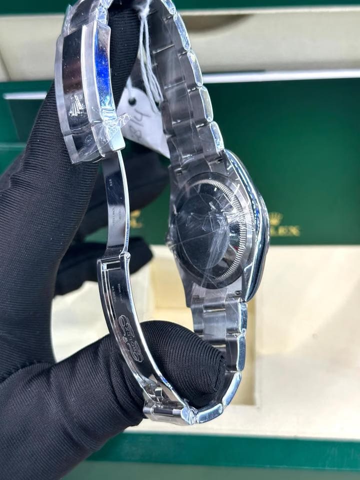 Rolex | Datejust | 126234 | White gold and steel | 36 mm | Steel | Black | Automatic