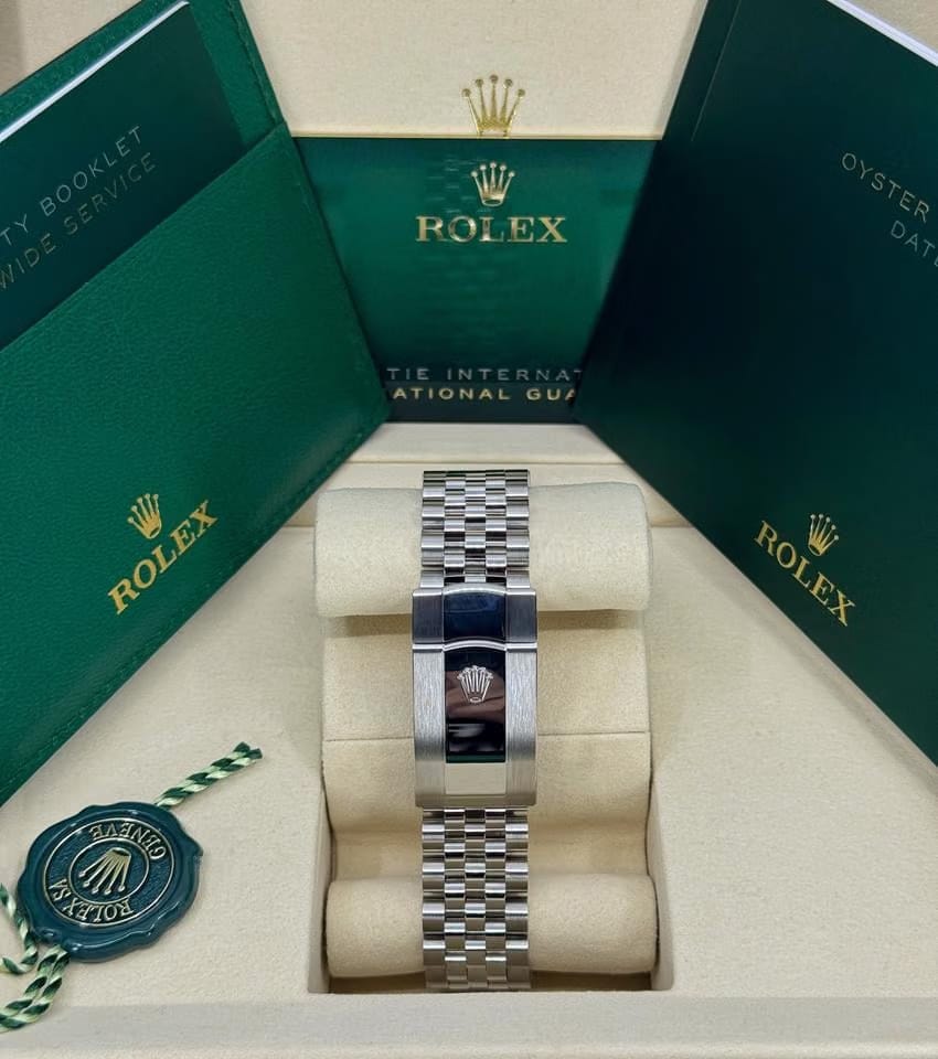 Rolex | Datejust | 126234-0015 | Steel | 36 mm | Steel | Black | Automatic