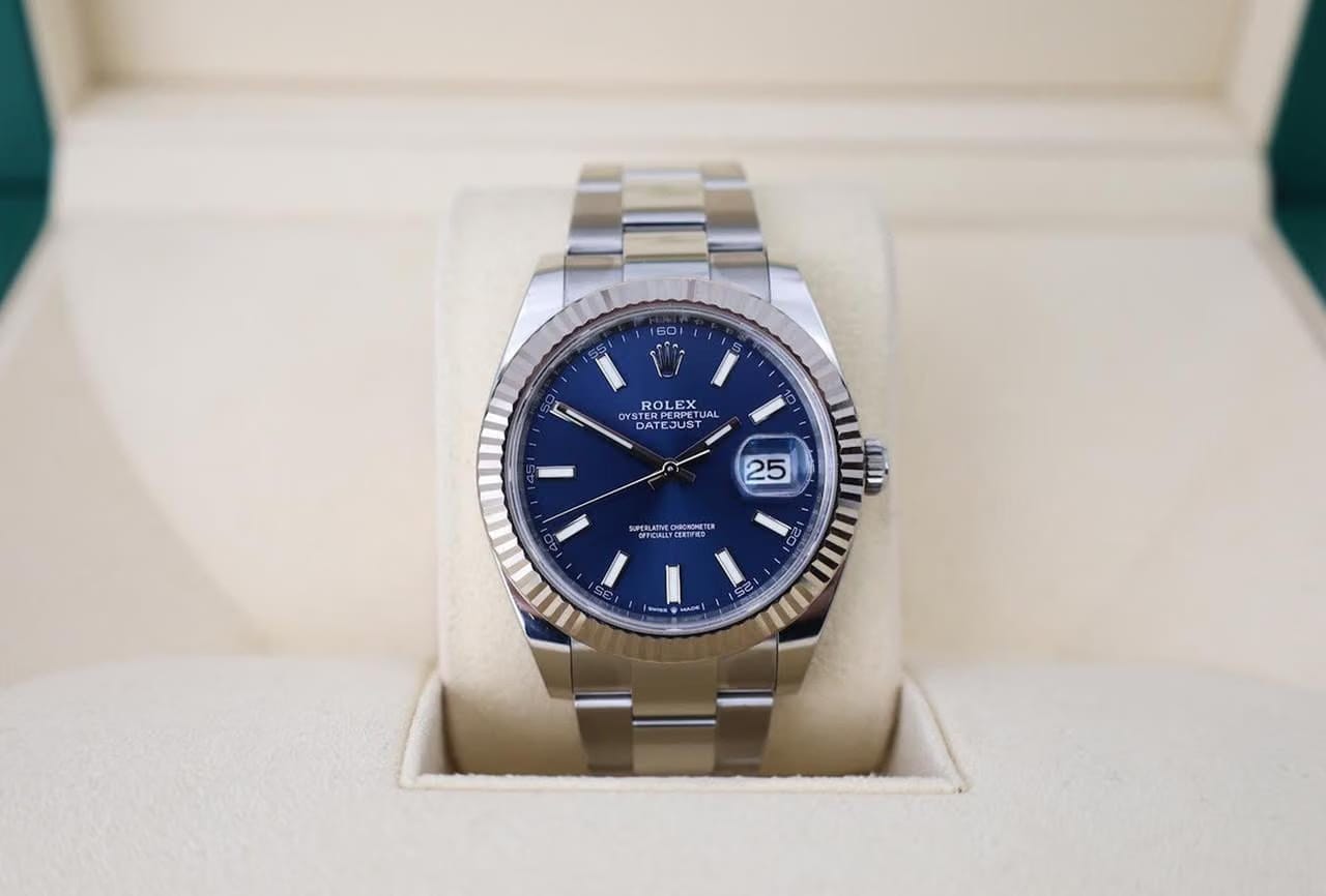 Rolex | Datejust | 126334 | White gold | 40 mm | Steel | Blue | Automatic
