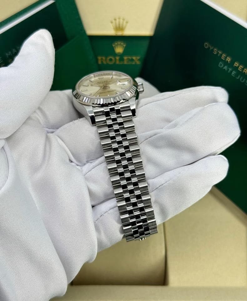 Rolex | Datejust | 278274-0012 | White gold | 31 mm | Steel | Silver | Automatic