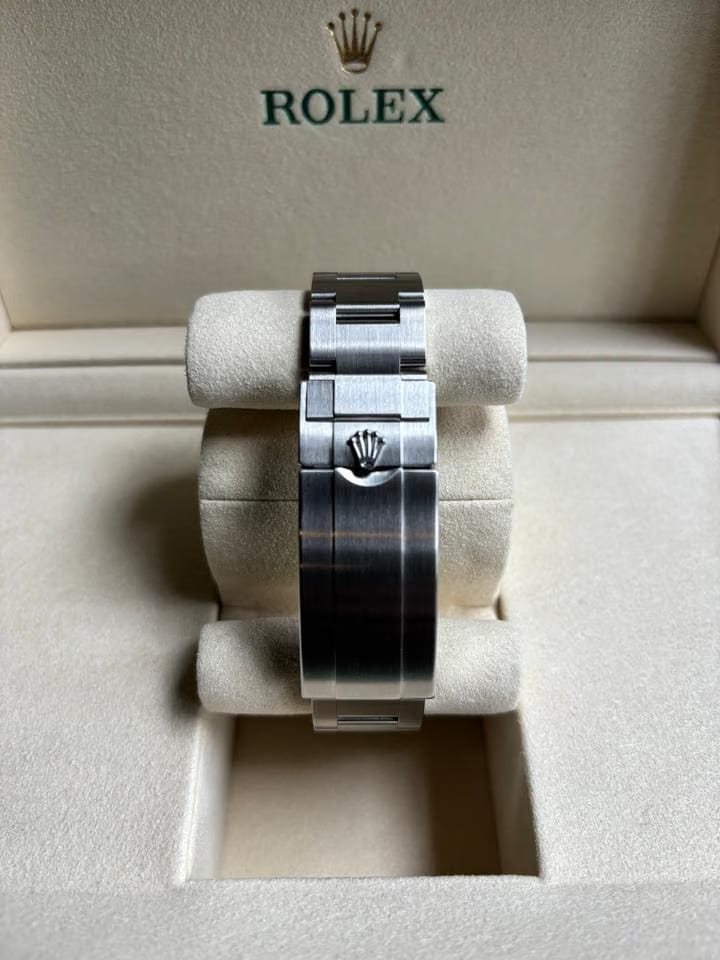 Rolex | Submariner | 16610 | Steel | 41 x 40 mm | Steel | Black | Automatic