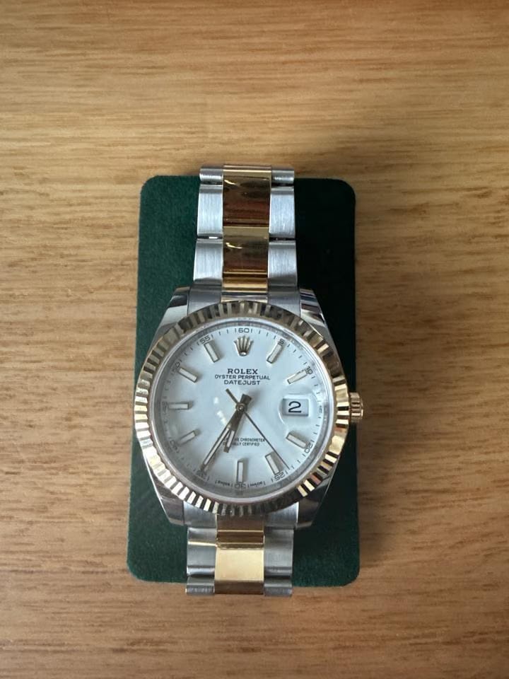 Rolex | Datejust | 126333 | Yellow gold | 41 mm | Gold/Steel | White | Automatic