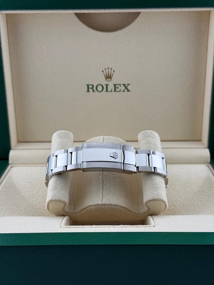 Rolex | Datejust | 126334 | White gold | 41 mm | Steel | Grey | Automatic