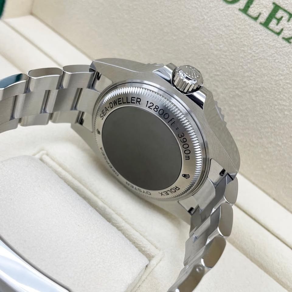 Rolex | Sea-Dweller | 126660-0001 | Steel | 44 mm | Steel | Black | Automatic