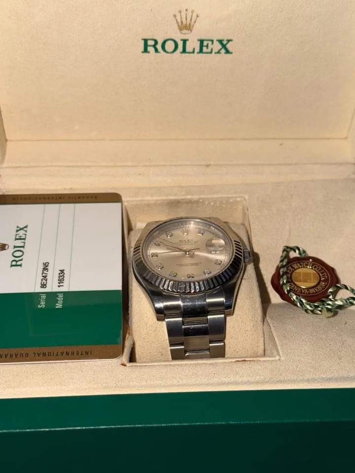 Rolex | Datejust | 116334 | White gold | 41 mm | Steel | Silver | Automatic