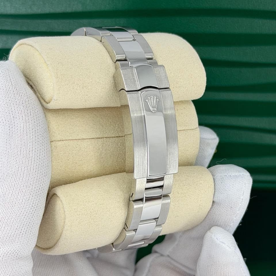 Rolex | Datejust | 279174 | White gold | 28 mm | Steel | Silver | Automatic