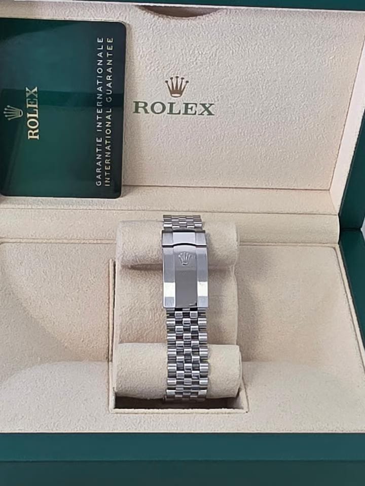 Rolex | Datejust | 126234 | Steel | 31 mm | Steel | Purple | Automatic