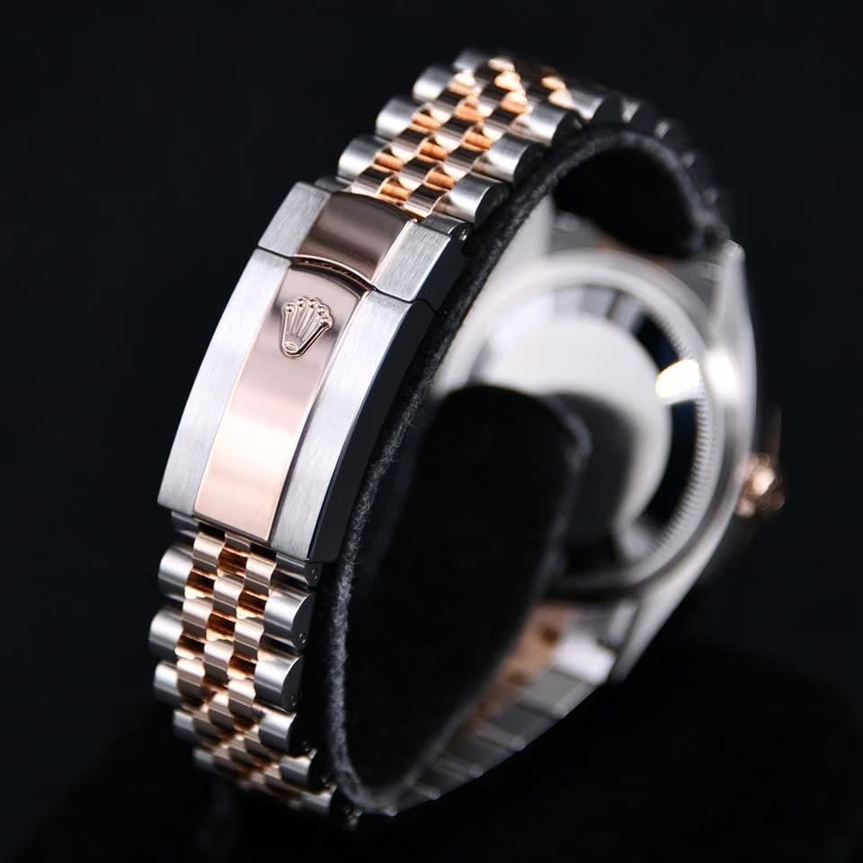 Rolex | Datejust | 126201 | Gold/Steel | 36 x 44 mm | Gold/Steel | Silver | Automatic