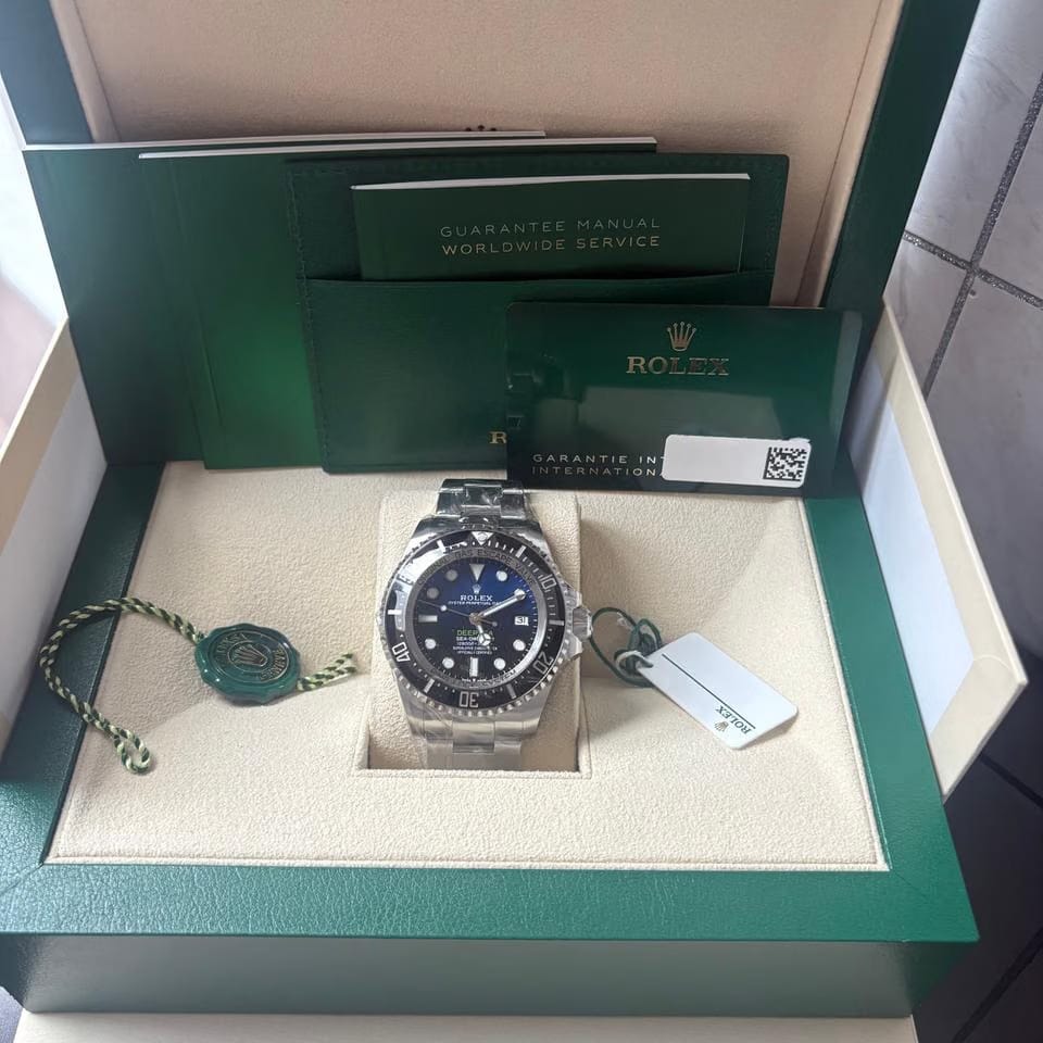 Rolex | Sea-Dweller | 136660-0003 | Steel | 44 mm | Steel | Black | Automatic
