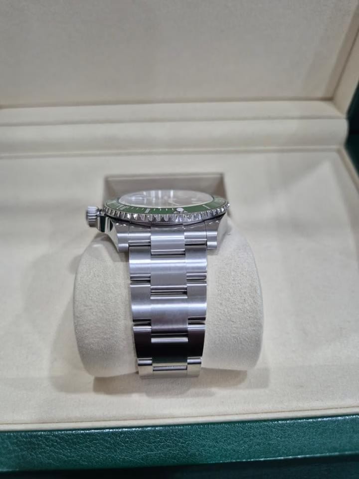 Rolex Submariner Date Automatic Like new & unworn