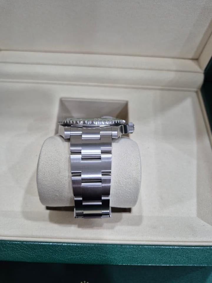 Rolex Submariner Date Automatic Like new & unworn